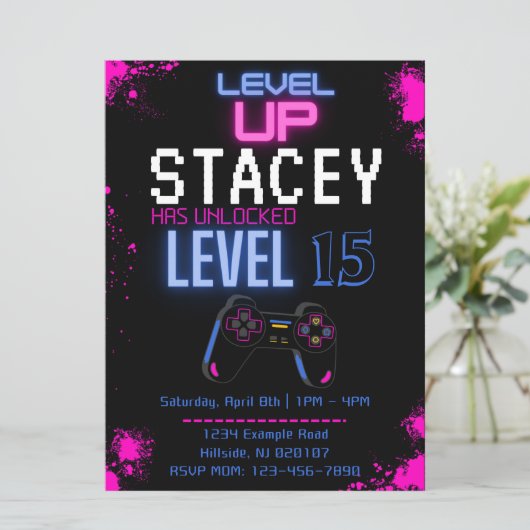 Invitation anniversaire de jeu vidéo modifiable (Debout devant)