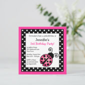 Invitation Anniversaire de la coccinelle rose - Pois noirs et (Debout devant)