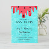 invitation anniversaire de la fête de la piscine d (Debout devant)