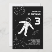 Invitation Anniversaire de l'astronaute moderne noir et blanc (Devant)