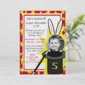 Invitation Anniversaire de Magic Me (Debout devant)