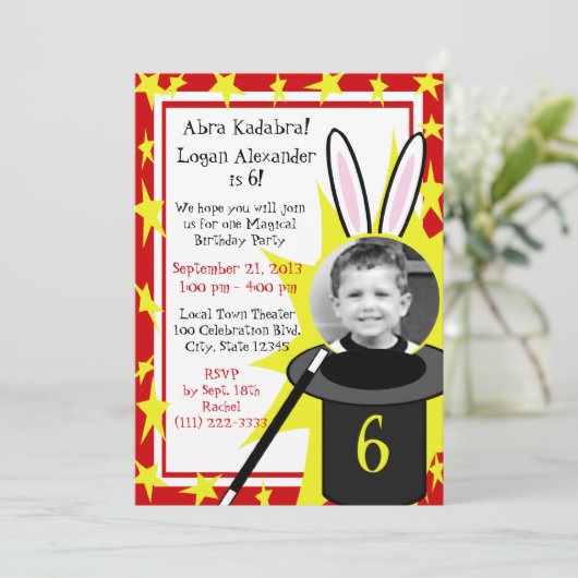 Invitation Anniversaire de Magic Me (Debout devant)