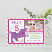 Invitation Anniversaire de T-Rex Dinosaur pourpre (Debout devant)