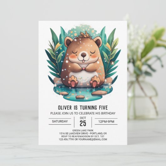 Invitation Anniversaire de Whimsy Capybara (Debout devant)