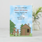 Invitation Anniversaire du Cerf mignon et du Bois Cabine (Debout devant)