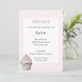 Invitation Anniversaire du Cupcake rose (Debout devant)