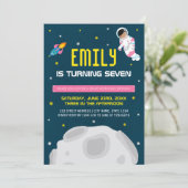 Invitation Anniversaire d'une astronaute rose (Debout devant)