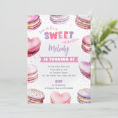 Invitation Anniversaire Macaron en forme de Cœur C (Debout devant)