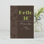 Invitation anniversaire marron et vert moderne (Debout devant)