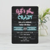 Invitation Anniversaire Party Neon Connexion Brick Wall (Debout devant)