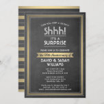 Invitation Anniversaire Surprise Party Black Chalkboard & Gol<br><div class="desc">Peux-tu garder un secret ? famille Invitation et amis à une fête d'anniversaire de surprise élégante et passionnante avec des invitations personnalisées en noir, blanc et or. Tout le libellé de ce modèle est facile à personnaliser, y compris le message qui dit "Shhh! C'est une SURPRISE." Le design comprend une...</div>