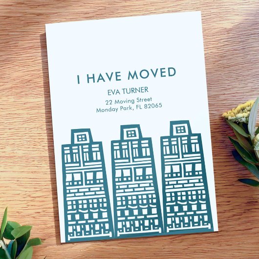 Invitation Annonce de déménagement bleu avec des bâtiments ré