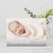 Invitation Annonce de naissance avec prénom en écriture moder (Debout devant)