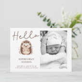 Invitation Annonce de naissance de bébé au hérisson mignon (Debout devant)