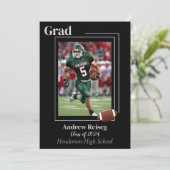 Invitation Annonce de remise de diplôme pour joueur de footba (Debout devant)