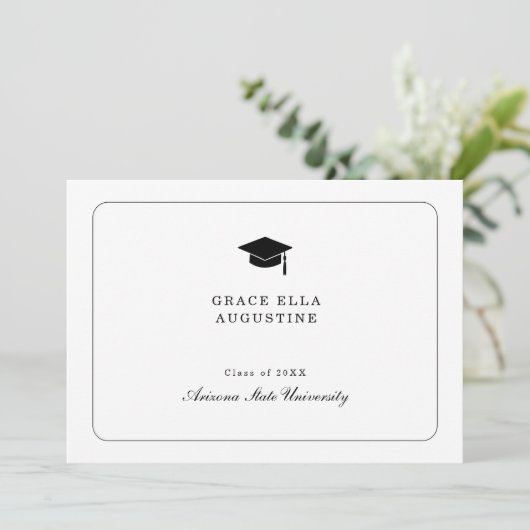 Invitation Annonce de remise de diplôme simple (Debout devant)