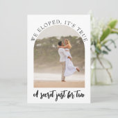 Invitation annonces d'élévation pour jeunes mariés modernes (Debout devant)