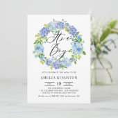 Invitation Aquarelle Blue Hydrangea Wreath C'est un garçon (Debout devant)