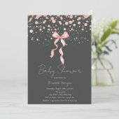 Invitation Aquarelle Bow Dots Rose Baby shower or (Debout devant)