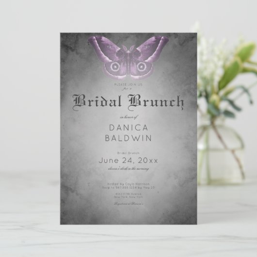 Invitation Aquarelle noire gothique Purple Moth Bridal Brunch (Debout devant)