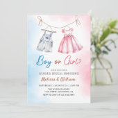 Invitation Aquarelle Vêtements de bébé Genre Révéler Invitati (Debout devant)