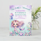 Invitation Aquarelle violet mignonne sirène 1ère fille d'anni (Debout devant)