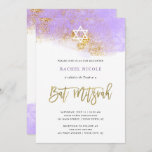 Invitation Aquarelle violette| Bat mitzvah d'or Faux<br><div class="desc">Cette invitation Bat mitzvah branchée présente une aquarelle violette colorée,  avec un faux script manuscrit,  une fausse parties scintillant et une étoile de David.</div>