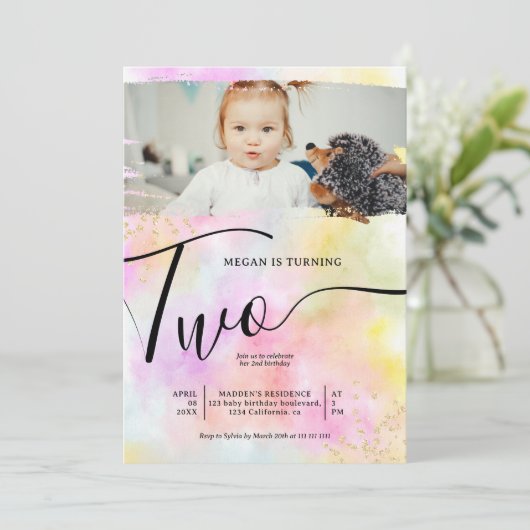 Invitation Arc-en-ciel en or parties scintillant pastel une p (Debout devant)