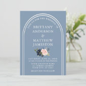 Invitation Arc Mariage moderne élégant Dusty Blue Rose Floral (Debout devant)