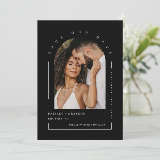 Invitation Arc Noir Classique Photo QR Code Enregistrer Notre (Debout devant)