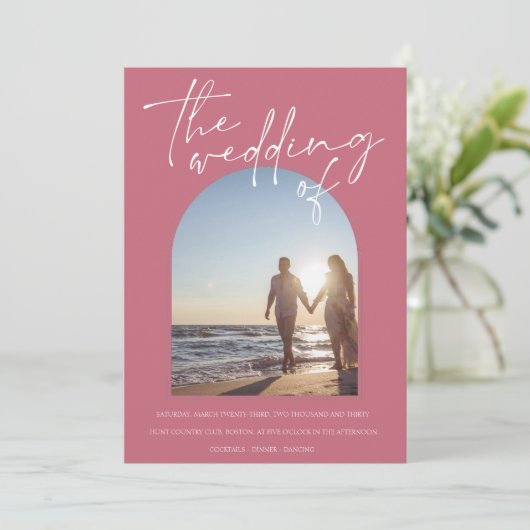 Invitation Arc rose magenta moderne Mariage photo initial (Debout devant)