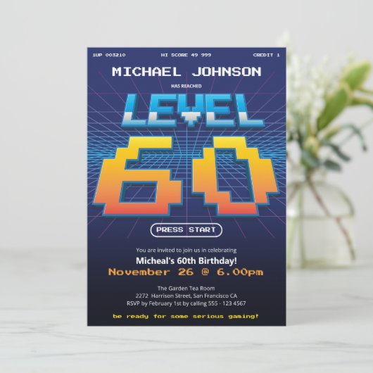 Invitation Arcade Retro 80s 60e anniversaire (Debout devant)