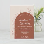 Invitation Arche de mariage florale moderne en terre cuite or (Debout devant)