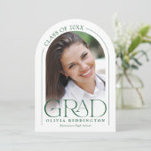 Invitation Arche photo minimaliste moderne Green Graduation P (Debout devant)