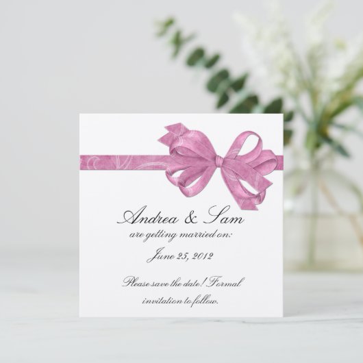 Invitation Argent avec ruban de cabot rose Enregistrer la dat (Debout devant)