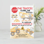 Invitation Arrêtez les travaux de construction de la route d' (Debout devant)