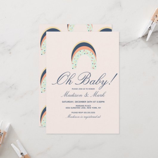 Invitation Arrosage arc-en-ciel Brush Stroke Baby shower rose (Devant/Arrière en situation)