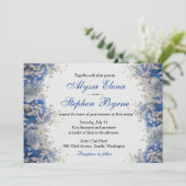 Invitation Artsy Bébé's Breath on Blue Petals Wedding Invitat (Debout devant)