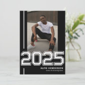 Invitation Athlétisme Photo Graduation Party Noir (Debout devant)