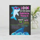 Invitation Attention Pour Les Requins .Invitation À Une Fête  (Debout devant)