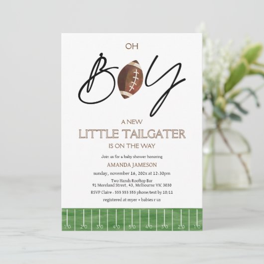 Invitation au Baby shower de football vert Plaid (Debout devant)