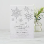Invitation au Baby shower d'hiver de Snowflake (Debout devant)