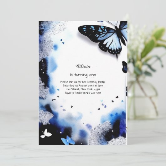 Invitation au premier anniversaire de papillon (Debout devant)