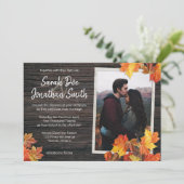 Invitation aux feuilles d'automne rustiques et au  (Debout devant)