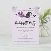 Invitation Avec Casquette Et Talons Violet Halloween Bachelor (Debout devant)