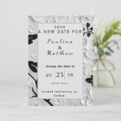 Invitation B & W Florals Changer la date du Mariage (Debout devant)