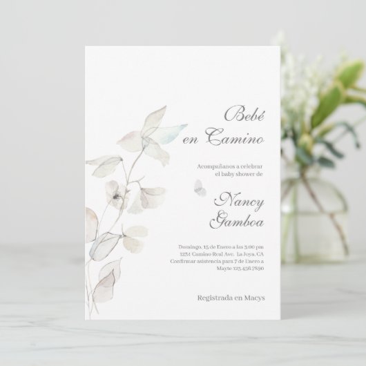 Invitation baby shower aux fleurs blanches (Debout devant)