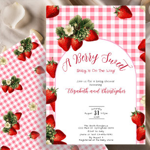 Invitation Baby Shower Bébé Fille au Motif de Fraise Rouge à