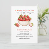 Invitation Baby shower Berry Sweet Strawberry (Debout devant)
