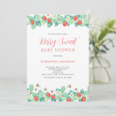 Invitation Baby shower Berry Sweet Strawberry (Debout devant)